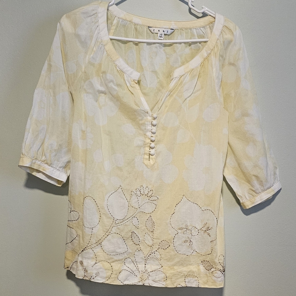 Women’s Cabi 100% Cotton Yellow and White Floral Sheer Blouse, XS